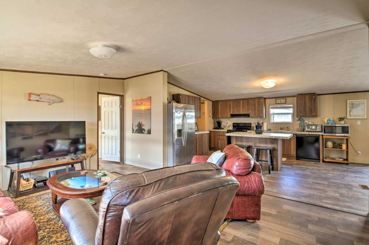 Quaint Port Oconnor Home - 3 Mi To Beach! Port O'Connor Exterior photo